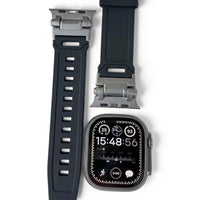 Bracelet Bouclier silicone & titane gris, vue 2 - Apple Watch | Clipz-it