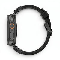 Bracelet Bouclier silicone & titane noir, vue de profil - Apple Watch | Clipz-it