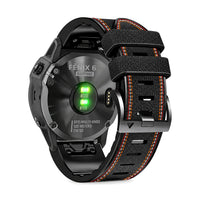 Bracelet Safran cuir et silicone noir, vue de dos - Garmin QuickFit 26mm